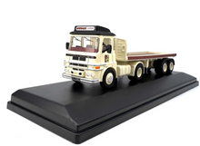 Load image into Gallery viewer, 1:76 LV Fladbed Trailer Truck Classic Model Diecast Metal Car New Collection