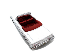 Load image into Gallery viewer, 1:87 White 1961 Chevrolet Oryx Convertible Sports Model Diecast Metal Car New Collection