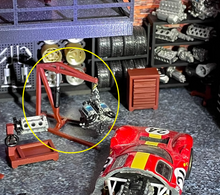 Load image into Gallery viewer, 1:64 Pylon With Engine Shop Garage Display Scene Model Resin For Car New