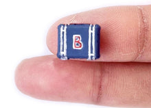 Load image into Gallery viewer, 1:64 Painted Figure Mini Model Miniature Resin Diorama Sand Camping Backpack Bag New