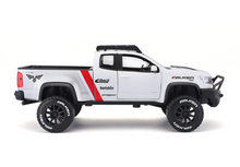 Load image into Gallery viewer, Maisto 1:27 2017 Colorado ZR2 Pickup Off Road Sports Model Diecast Metal Car