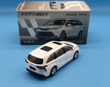 Load image into Gallery viewer, Masdi 1:64 White Sienna Mini Van MPV Sports Model Diecast Metal Car New Collection