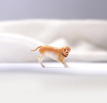 Load image into Gallery viewer, 1:64 Painted Unpainted Figure Model Miniature Resin Diorama Sand Girl Pet a Dog New
