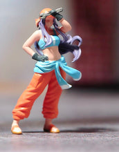 Load image into Gallery viewer, 1:64 Painted Figure Model Miniature Resin Diorama Sand Toy Ancient Costume Girl New