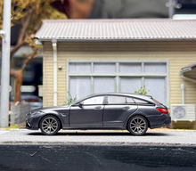 Load image into Gallery viewer, King 1:64 Gray CLS63 Shooting Brake Wagon Sports Model Diecast Metal Car New Collection
