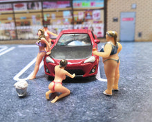 Load image into Gallery viewer, 1:64 Painted Figure Mini Model Miniature Resin Diorama Sexy Car Wash Girl Lady