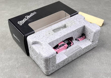 Load image into Gallery viewer, SH 1:64 Pink F40 LM Super Racing Sports Model Diecast Metal Car New