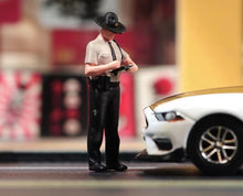 Load image into Gallery viewer, 1:64 Painted Figure Model Miniature Resin Diorama Sand American Patrol Police Collection