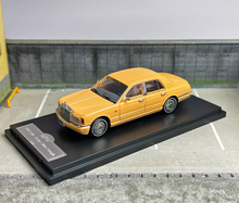 Load image into Gallery viewer, GFCC 1:64 Yellow 1998 Silver Seraph Luxury Classic Model Diecast Metal Car New