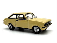 Load image into Gallery viewer, 1:76 Beige Escort MK2 Sports Model Diecast Metal Car New Collection