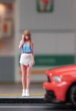 Load image into Gallery viewer, 1:64 Painted Figure Model Miniature Resin Diorama Sand Casual Man Woman Beauty