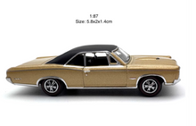 Load image into Gallery viewer, 1:87 Gold Pontiac GTO Coupe Classic Sports Model Diecast Metal Car New Collection