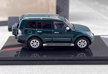 Load image into Gallery viewer, Shadow 1:64 Green Pajero V97 ORV SUV Off Sports Model Diecast Metal Car New Collecction