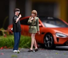 Load image into Gallery viewer, 1:24 Painted Figure Model Miniature Resin Diorama Sand Couple Lovers Fashion