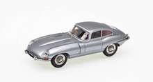 Load image into Gallery viewer, GFCC 1:64 1961 E Type Roadster Hard Top Sports Model Diecast Metal Car