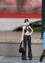 Load image into Gallery viewer, 1:64 Painted Figure Mini Model Miniature Resin Diorama Sand White Hair Lady Toy