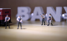 Load image into Gallery viewer, 1:64 Painted Figure Model Miniature Resin Diorama Sand Bank Security Guards Set