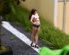 Load image into Gallery viewer, 1:64 Painted Figure Model Miniature Resin Diorama Toy Sand Beauty Girl Pretty