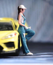 Load image into Gallery viewer, 1:64 Painted Figure Model Miniature Resin Diorama Sand Repair Girl Cap Lady Toy Collection