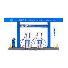 Load image into Gallery viewer, 1:64 Painted Figure Model Miniature Resin Diorama Petrol Gas Station Attendant
