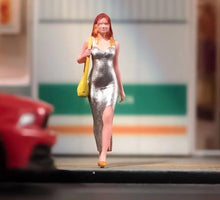 Load image into Gallery viewer, 1:64 Painted Figure Model Miniature Resin Diorama Sand Sexy Wallking Lady Girl New Collection