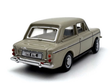 Load image into Gallery viewer, 1:76 Green Hillman Mini Sports Classic Model Diecast Metal Car New Collection