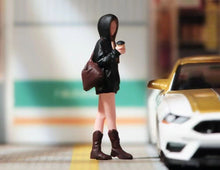 Load image into Gallery viewer, 1:64 Painted Figure Model Miniature Resin Diorama Sand Black Hoddie Girl Lady New Collection
