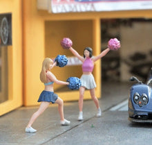 Load image into Gallery viewer, 1:64 Painted Figure Mini Model Miniature Resin Diorama Sand Cheerleading Team New