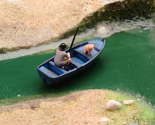 Load image into Gallery viewer, 1:64 Painted Figure Model Miniature Resin Diorama Sand Boat Fisher Pet Dog Boy