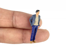 Load image into Gallery viewer, 1:64 Painted Figure Model Miniature Resin Diorama Sand Pool Billiards Balls Cue