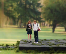 Load image into Gallery viewer, 1:64 Painted Figure Model Miniature Resin Diorama Sand School Couple Lovers Toy