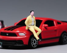 Load image into Gallery viewer, 1:64 Painted Figure Model Miniature Resin Diorama Sand Suit Man Sitting Yellow