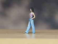 Load image into Gallery viewer, 1:64 Painted Figure Model Miniature Resin Diorama Sand Beauty Girl Lady Denim