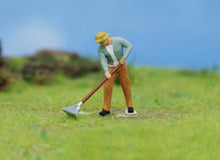 Load image into Gallery viewer, 1:64 Painted Figure Model Miniature Resin Diorama Sand Gardener Nurseryman Woman Collection