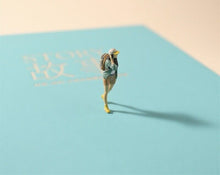 Load image into Gallery viewer, 1:64 Painted Figure Model Miniature Resin Diorama Sand Outdoor Explore Hiking