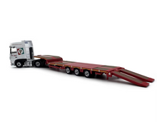 Load image into Gallery viewer, 1:76 White DAF XF Transporter Truck Model Diecast Metal Car New Collection