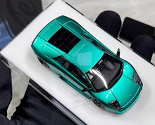 Load image into Gallery viewer, 1:64 CL Dark Green Murcielago Hard Top Sports Model Diecast Resin Car New Collection