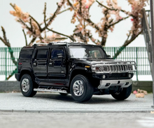 Load image into Gallery viewer, 1:64 LuLu Black H2 ORV SUV Sports Model Diecast Metal Car New Collection