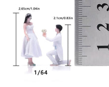 Load image into Gallery viewer, 1:64 Painted Figure Model Miniature Resin Diorama Sand Proposal Couple Wedding