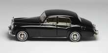 Load image into Gallery viewer, GFCC 1:64 Black 1955 Silver Cloud I Classic Vintage Model Diecast Metal Car