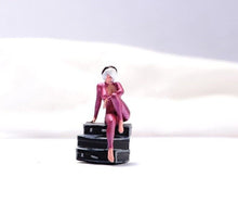 Load image into Gallery viewer, 1:64 Painted Unpainted Figure Model Miniature Resin Diorama Girl Sitting On Box New