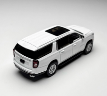 Load image into Gallery viewer, Masdi 1:64 White Suburban Full Size SUV Sports Model Diecast Metal Car New Collection