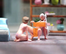 Load image into Gallery viewer, 1:64 Painted Figure Model Miniature Resin Diorama Sand Sexy Girl Lady Squat Knee