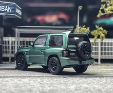 Load image into Gallery viewer, Inno 1:64 Green Pajero Evolution City SUV Sports Model Diecast Metal Car New Collection