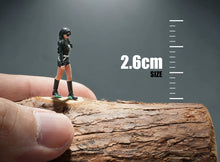 Load image into Gallery viewer, 1:64 Painted Figure Model Miniature Resin Diorama Toy Sand Cool Woman in Black