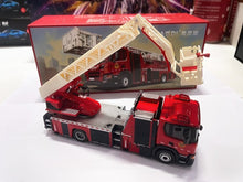 Load image into Gallery viewer, Masdi 1:64 Red Aerial Ladder Fire Engine Truck L32 Model Diecast Metal Car New Collection