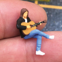 Load image into Gallery viewer, 1:64 Painted Figure Mini Model Miniature Resin Diorama Sand Club Bar Guitar Man