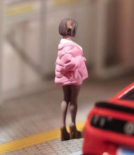 Load image into Gallery viewer, 1:64 Painted Figure Model Miniature Resin Diorama Sand Lady Cute Girl Street Collection
