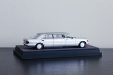 Load image into Gallery viewer, MZS 1:64 Silver W126 1000Sel Luxury Limousine Model Diecast Metal Car New Collection