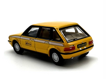 Load image into Gallery viewer, OXFORD 1:76 Yellow Austin Master AA Service Hatchback Model Diecast Metal Car New Collection